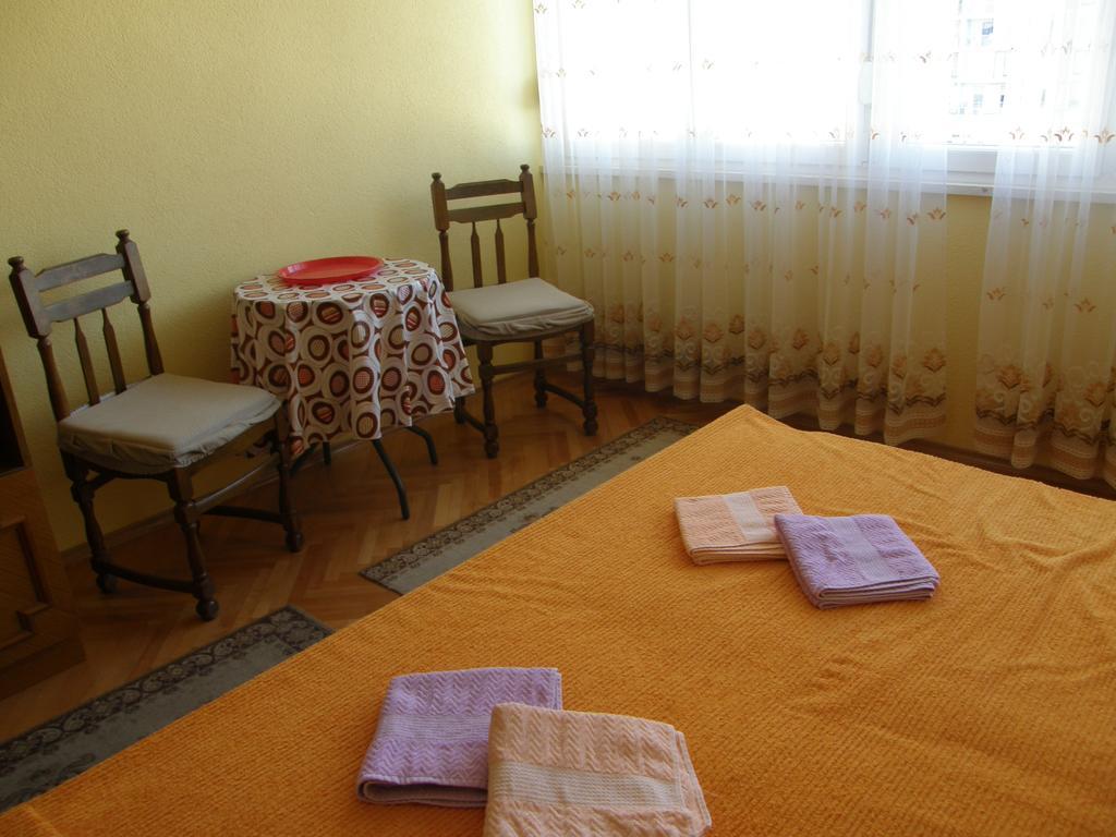Neva Rooms Сплит Екстериор снимка